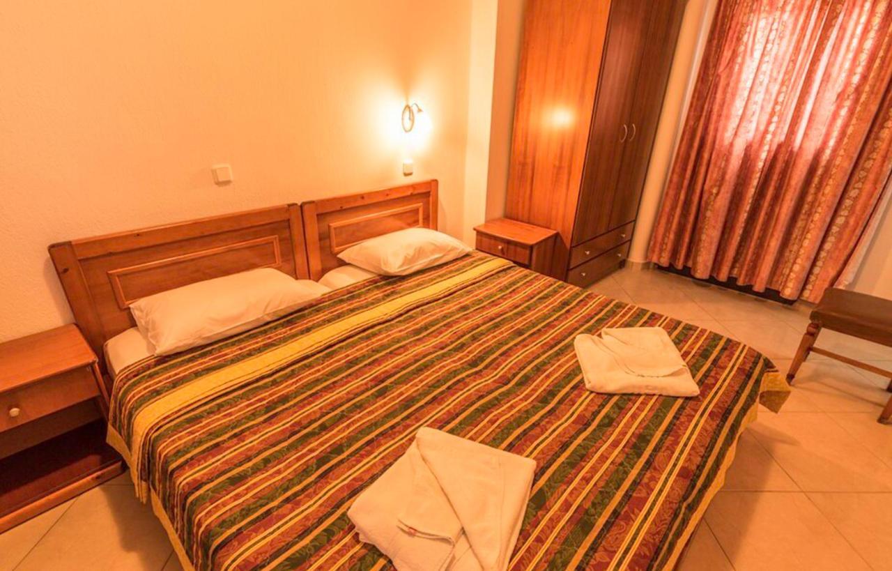 סקאלה פוטאמיאס Delfini Hotel מראה חיצוני תמונה