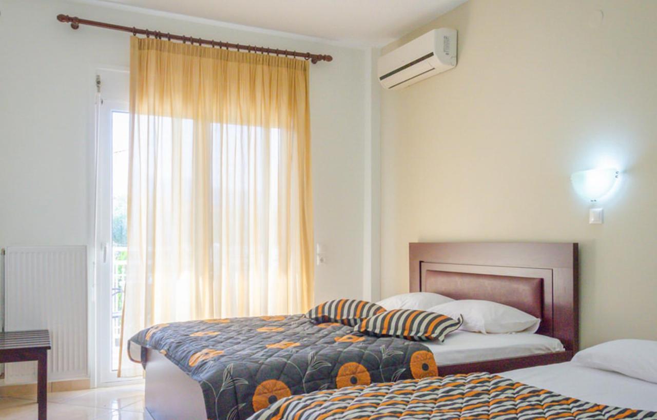 סקאלה פוטאמיאס Delfini Hotel מראה חיצוני תמונה