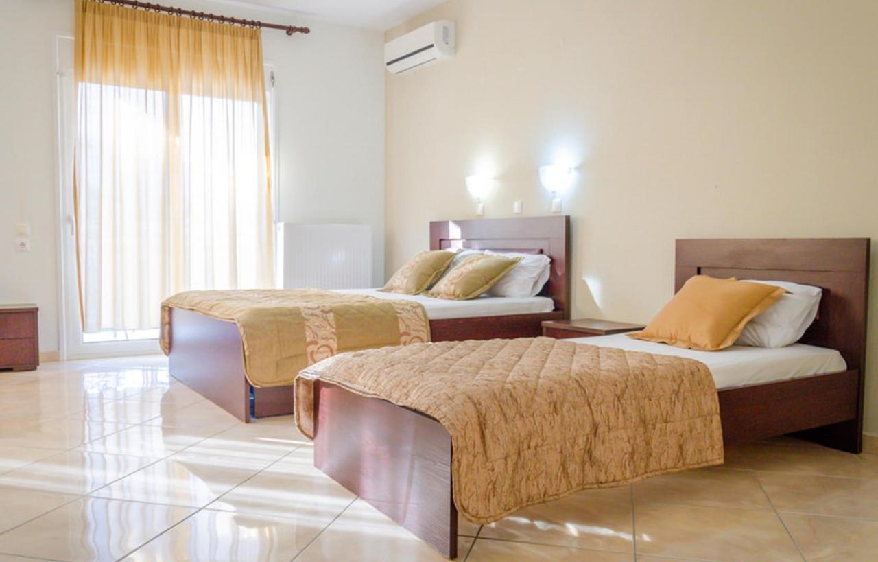 סקאלה פוטאמיאס Delfini Hotel מראה חיצוני תמונה